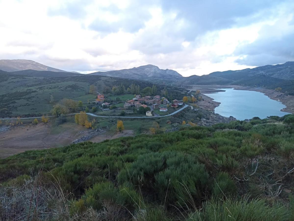 Hotel Pico Espiguete Alba de los Cardaños Εξωτερικό φωτογραφία