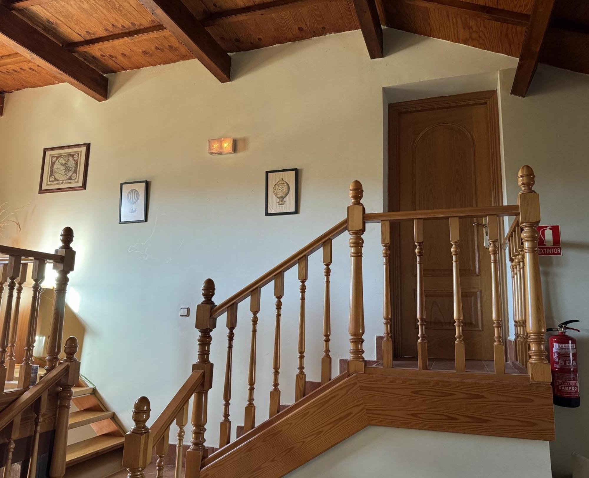 Hotel Pico Espiguete Alba de los Cardaños Εξωτερικό φωτογραφία
